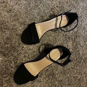 High heels size 6 true to size